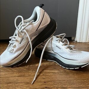 Brooks White and Black Athletic Shoes